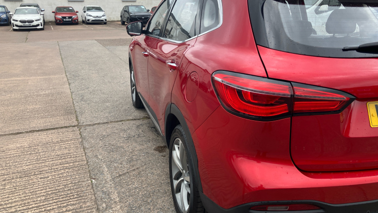 MG Hs 1.5 T-GDI PHEV Exclusive 5dr Auto Hatchback